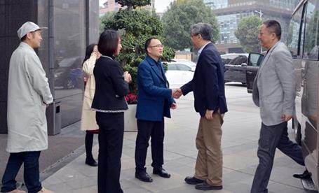 贵州省副省长卢雍政一行到c币钱包考察调研